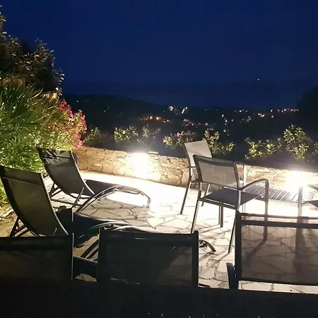 Hébergement de vacances Les Albizias *
